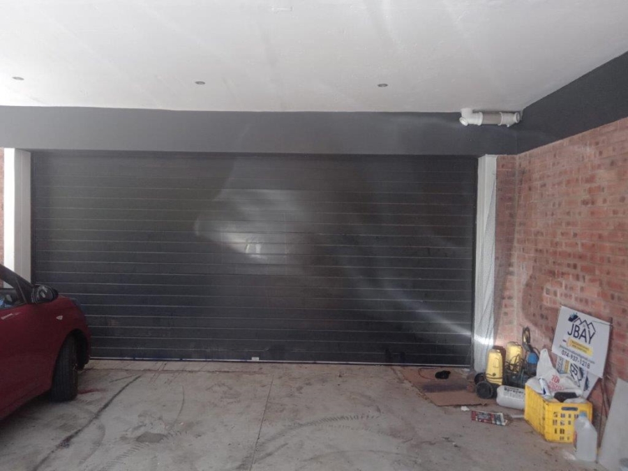 5 Bedroom Property for Sale in Wavecrest Eastern Cape